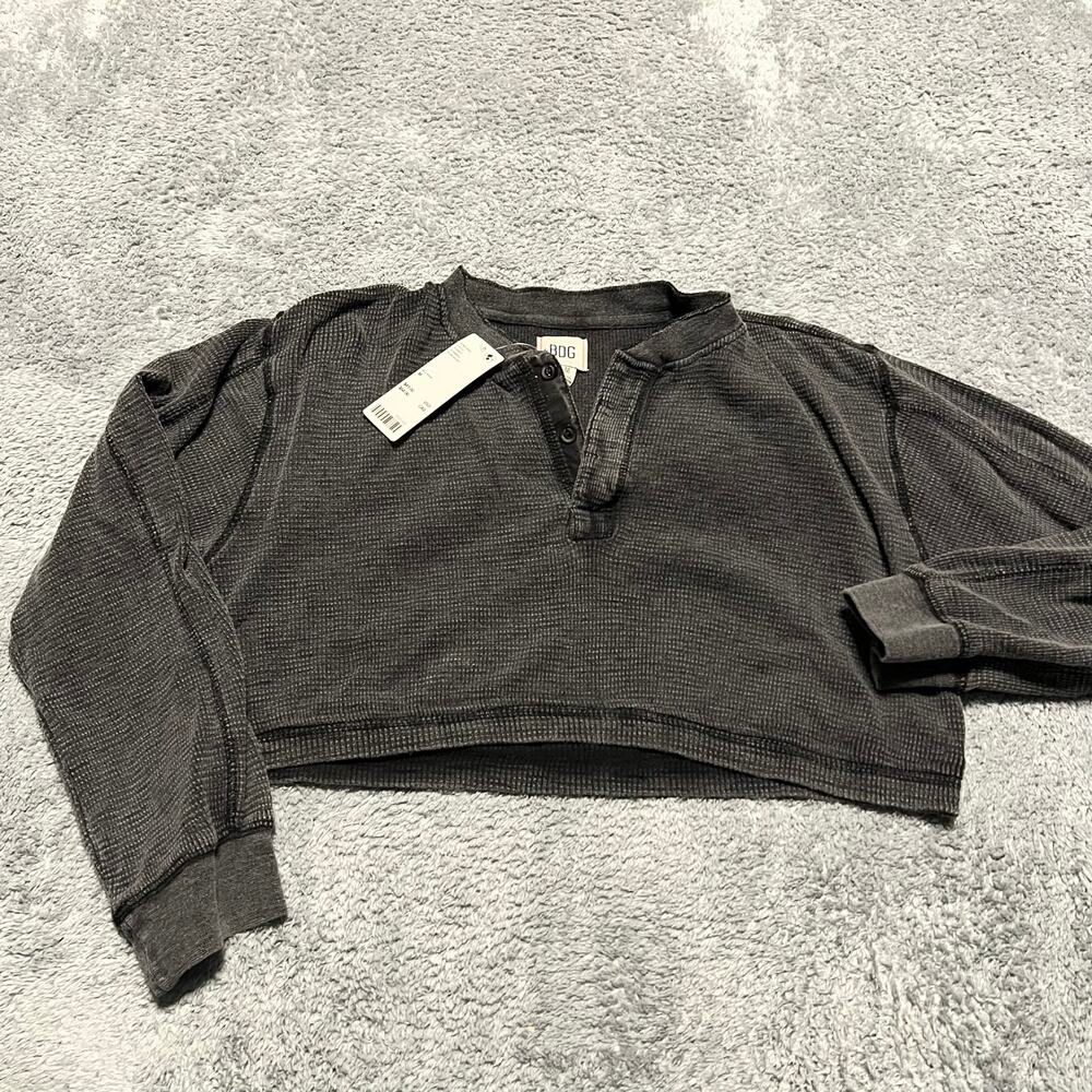 BDG Urban Outfitters Shirt Womens Medium Waffle Long Sleeve Cropped Henley Gray